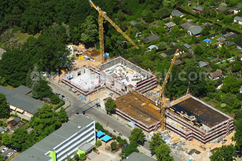 Berlin from the bird's eye view: New construction site of the school building Panke-Schule on Galenusstrasse in the district Pankow in Berlin, Germany