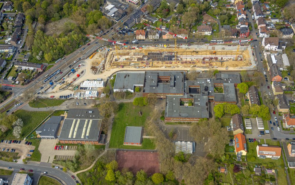 Aerial photograph Bochum - New construction site of the school building Schulzentrum Gerthe on street Heinrichstrasse in the district Hiltrop in Bochum at Ruhrgebiet in the state North Rhine-Westphalia, Germany