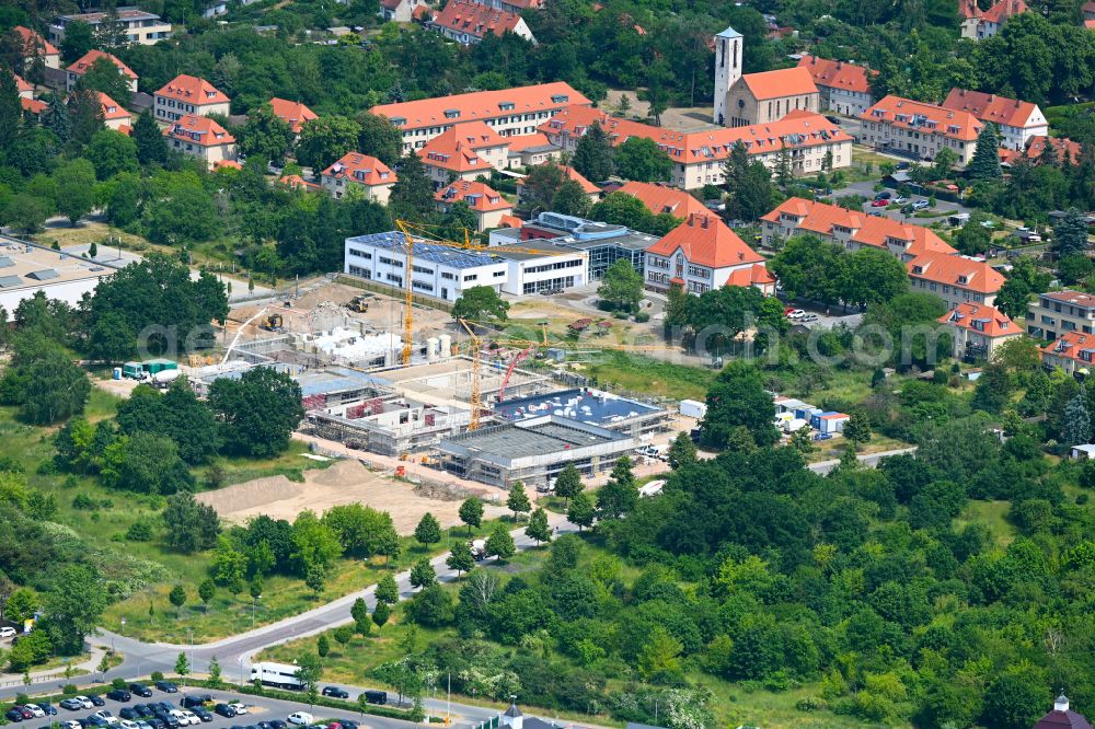 Wustermark from the bird's eye view: New construction site of the school building on Schulzentrum Heinz Sielmann on street Schulstrasse - Dyrotzer Ring - Maulbeerallee in the district Elstal in Wustermark in the state Brandenburg, Germany