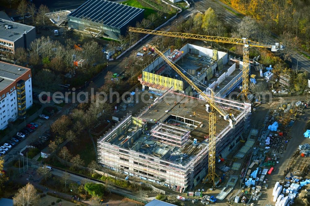Aerial image Berlin - New construction site of the school building Sekundarschule Wartiner Strasse in the district Neu-Hohenschoenhausen in Berlin, Germany