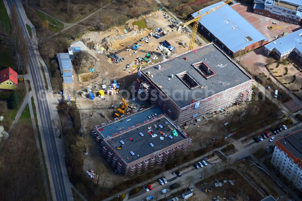 Aerial image Berlin - New construction site of the school building Sekundarschule Wartiner Strasse in the district Neu-Hohenschoenhausen in Berlin, Germany