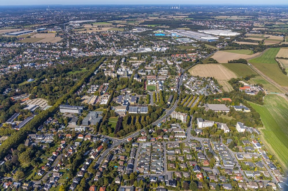 Aerial photograph Unna - New construction site of the school building with Continuing Education Center on Bildungscampus Unna in the district Alte Heide in Unna in the state North Rhine-Westphalia, Germany
