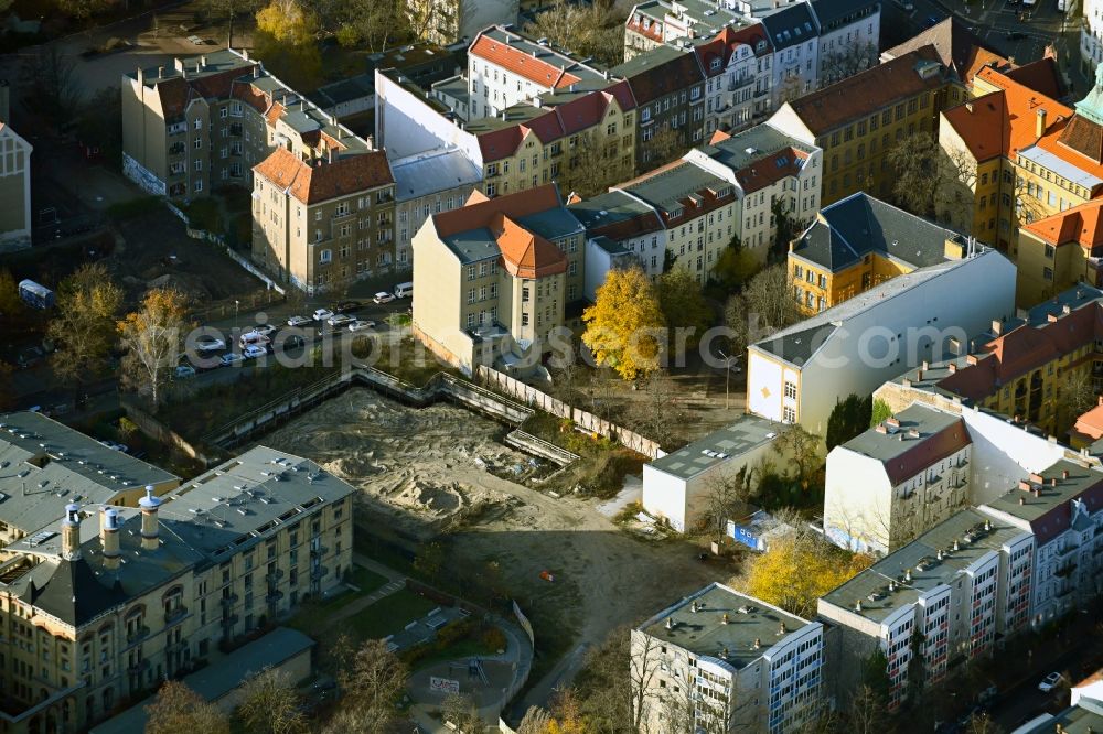 Aerial image Berlin - Construction site for the new sports hall on Neuen Schoenholzer Strasse in the district Pankow in Berlin, Germany