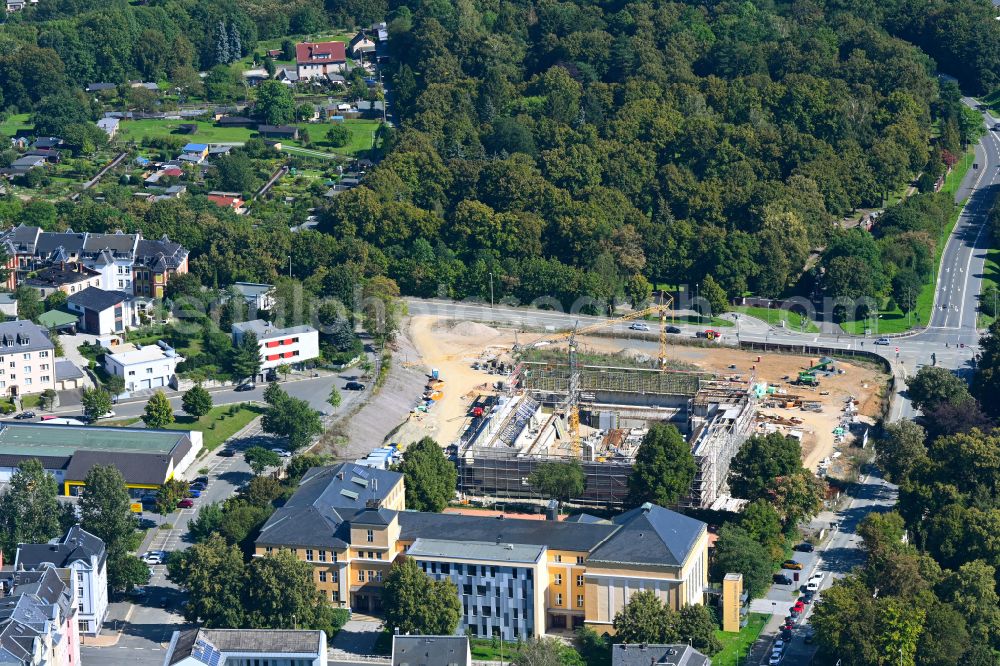 Aerial photograph Plauen - Construction site for the new sports hall Multifunktionshalle on Plauener Lessinggymnasium on street Chamissostrasse in the district Chrieschwitz in Plauen Vogtland in the state Saxony, Germany