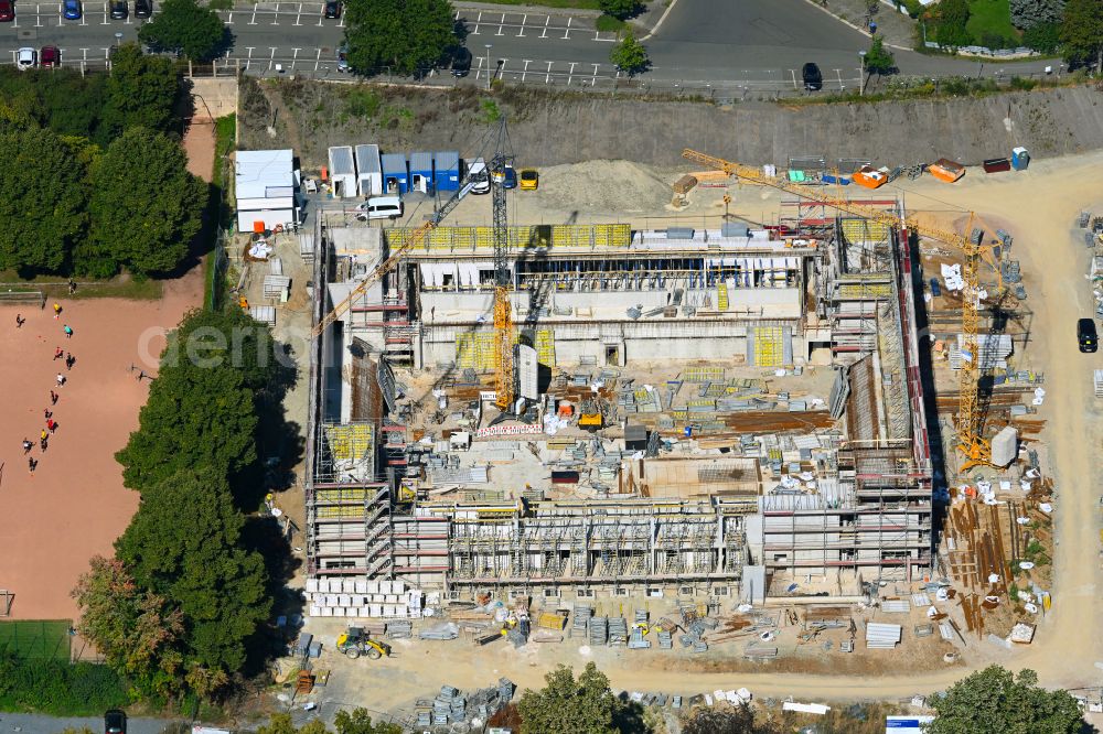 Aerial image Plauen - Construction site for the new sports hall Multifunktionshalle on Plauener Lessinggymnasium on street Chamissostrasse in the district Chrieschwitz in Plauen Vogtland in the state Saxony, Germany