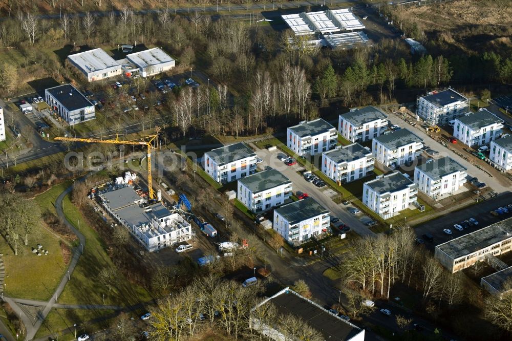 Aerial image Schwerin - Construction site for the city villa - multi-family residential building on Anne-Fronk-Strasse - Bernhard-Schwentner-Strasse in Schwerin in the state Mecklenburg - Western Pomerania, Germany