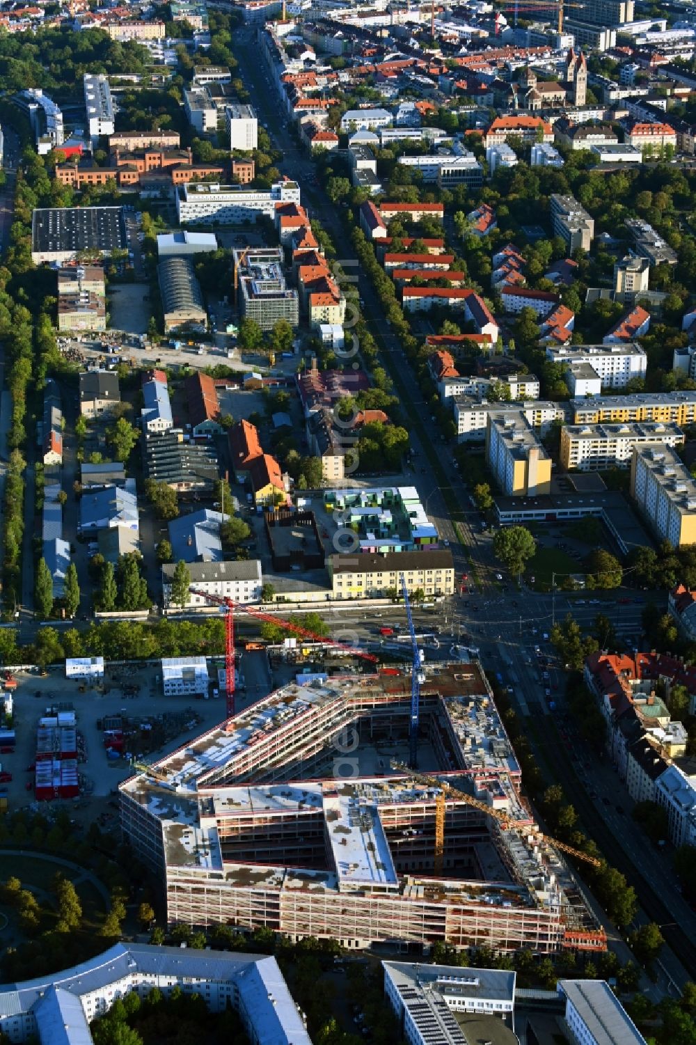 München from above - Construction site for the new building eines Strafjustizzentrum on Schwere-Reiter-Strasse - Emma-Ihrer-Strasse - Anita-Augspurg-Allee in Munich in the state Bavaria, Germany