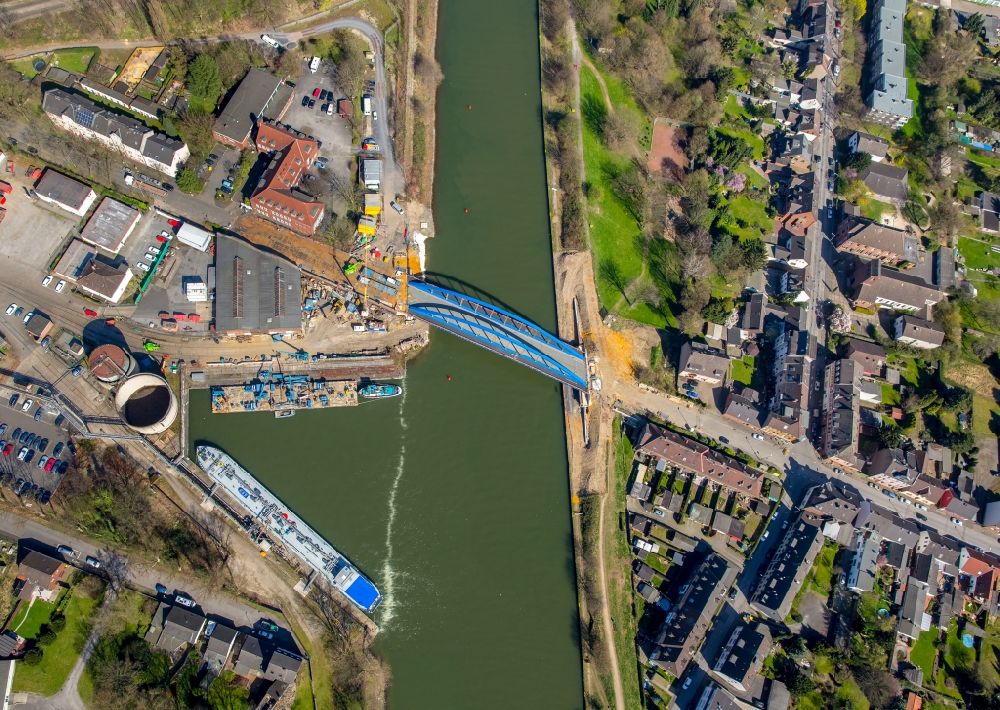 Duisburg from above - Construction of road bridge on Ruhr in the district Obermeiderich in Duisburg in the state North Rhine-Westphalia