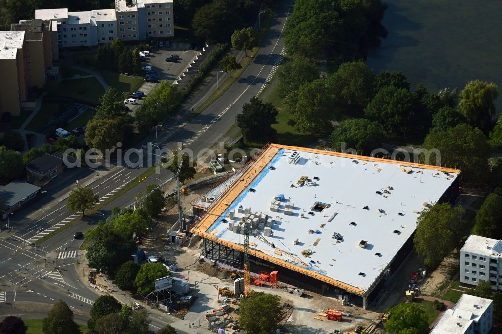 Aerial photograph Wolfsburg - Construction site for the new building of a store of the supermarket Edeka on Allerstrasse corner Schulenburgallee in the district Teichbreite in Wolfsburg in the state Lower Saxony, Germany