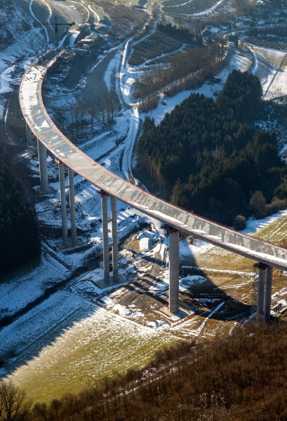 Aerial photograph Olsberg OT Antfeld - Construction site to build the new viaduct Schormecke at Antfeld in Olsberg in North Rhine-Westphalia