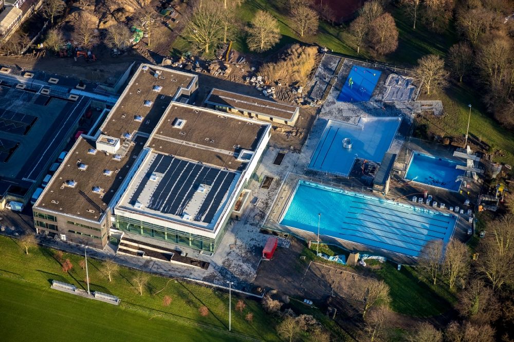 Aerial photograph Düsseldorf - Construction for the new building of the spa and swimming pool at the swimming pool of Recreation Allwetterbad Flingern in the district Flingern-Nord in Duesseldorf in the state North Rhine-Westphalia, Germany