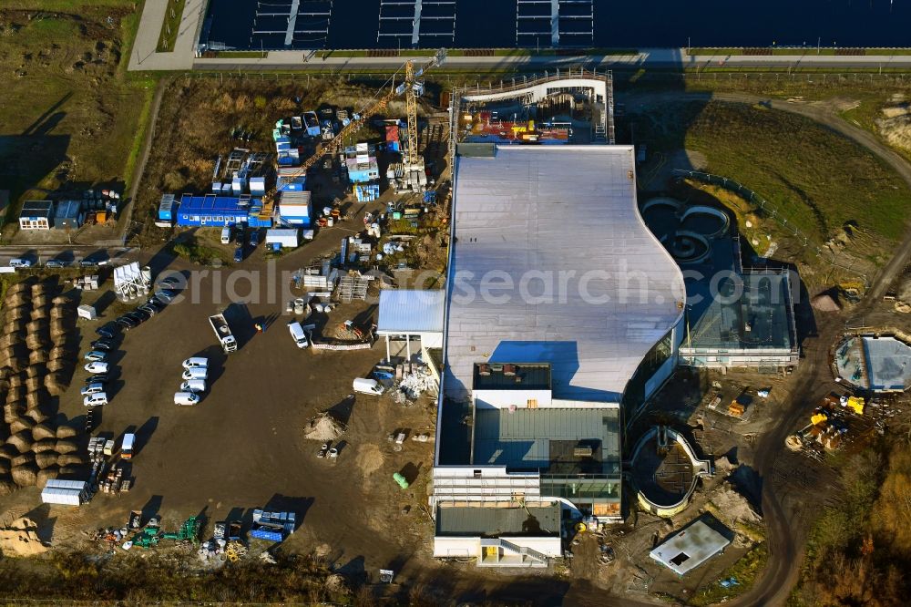 Werder (Havel) from above - Construction for the new building of the spa and swimming pool at the swimming pool of Recreation Havel-Therme Zum Grossen Zernsee in Werder (Havel) in the state Brandenburg, Germany