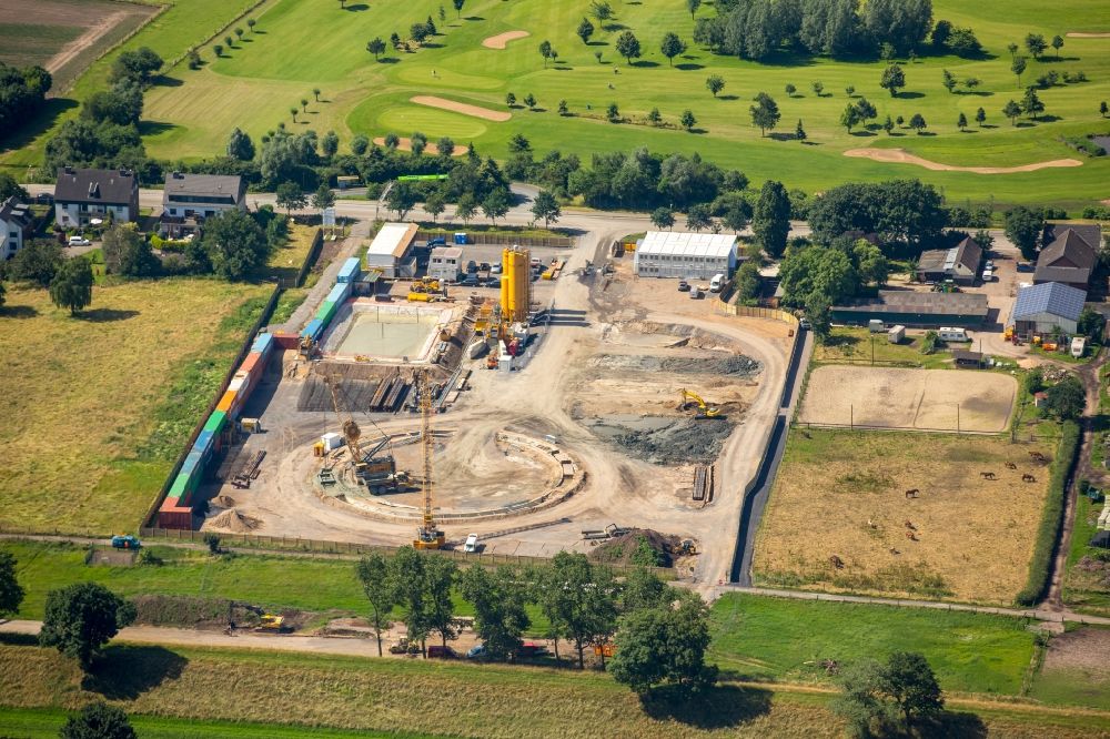 Aerial image Oberhausen - Construction site for the construction of a new water pumping station on the banks of the Emscher in the district Hamborn in Oberhausen in the state North Rhine-Westphalia, Germany