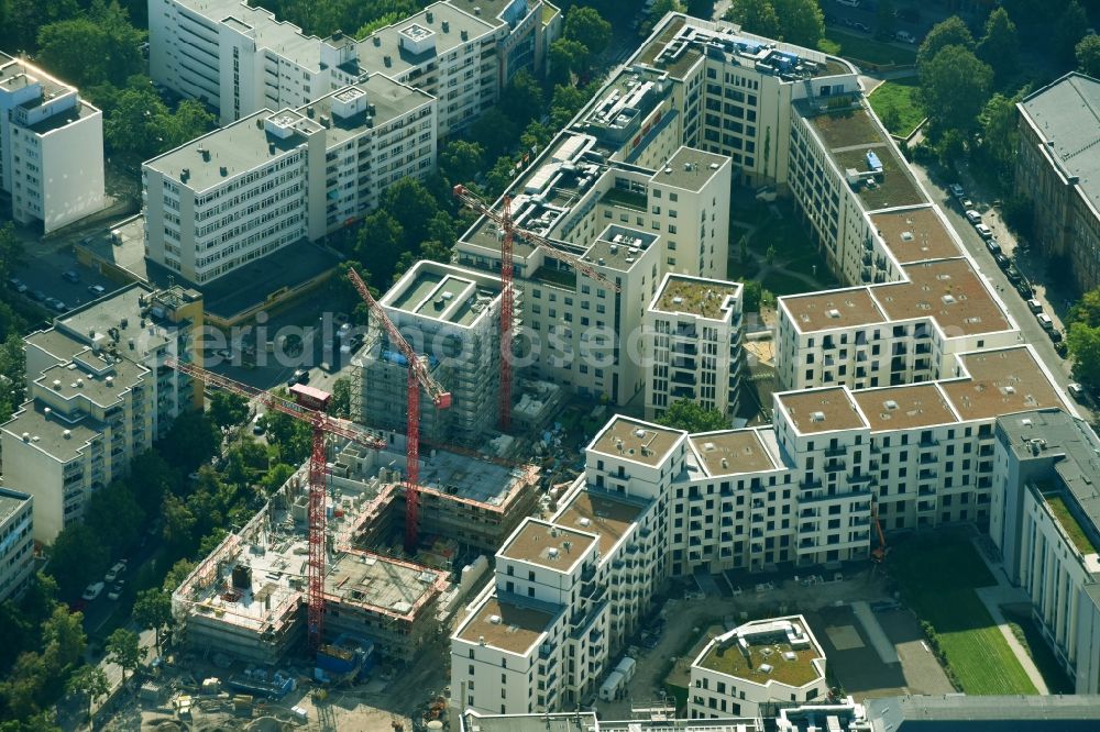 Berlin from the bird's eye view: Construction project for the new construction of residential and office buildings, for example on the northern plot of the Moeckern, corner Stresemannstrasse a 7-storey office building, the housing project Metronome and the residential project Yours from Reggeborgh PE Deutschland GmbH & Co.KG, a residential and commercial building on the adjacent area developed by Kondor Wessels Wohnen Berlin GmbH and a new building of the German Bundeswehr Association e. V. in Berlin, Germany