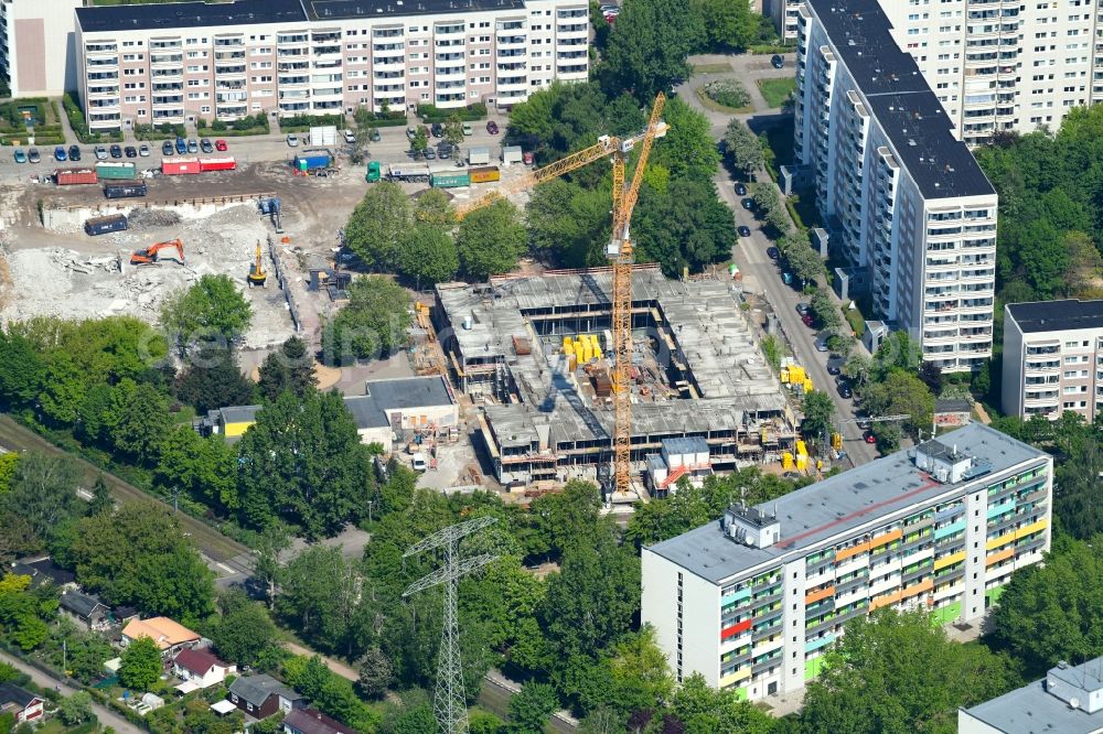 Berlin from above - Construction site for the new residential and commercial building on Muehlengrund between Ruedickenstrasse, Rotkonp and Matenzeile in the district Hohenschoenhausen in Berlin, Germany