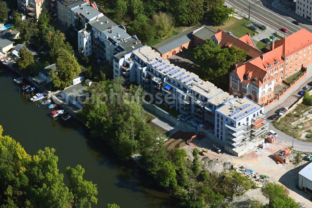 Halle (Saale) from above - Construction site for the new residential and commercial Corner house - building on the Weingaerten in the district Suedliche Innenstadt in Halle (Saale) in the state Saxony-Anhalt, Germany