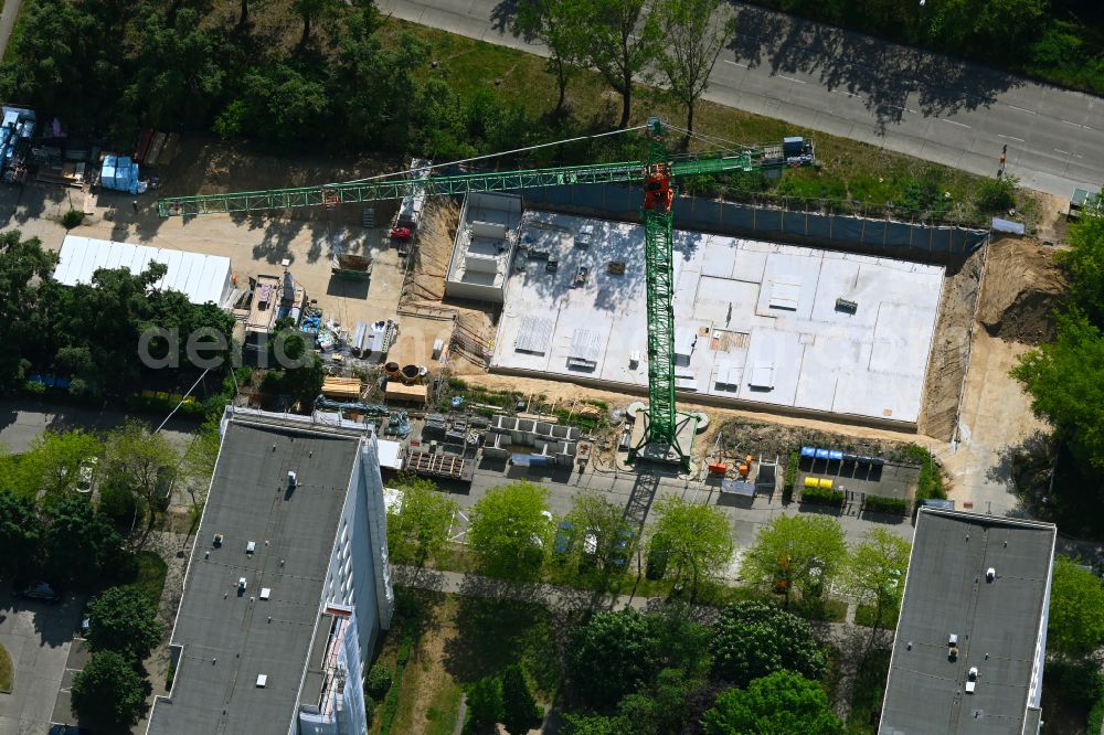 Berlin from above - Construction site for the multi-family residential building einem ehemaligen Parkplatz between Rabensteiner and Kemberger Strasse in the district Marzahn in Berlin, Germany