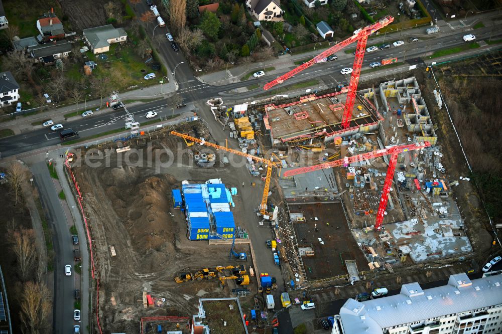 Berlin from the bird's eye view: Construction site for the multi-family residential building Ferdinand's Garden on street Plauener Strasse in the district Hohenschoenhausen in Berlin, Germany