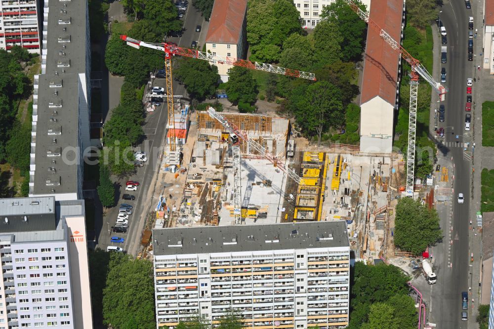 Aerial photograph Berlin - Construction site for the multi-family residential building The Franz Franz-Mehring-Platz in the district Friedrichshain in Berlin, Germany