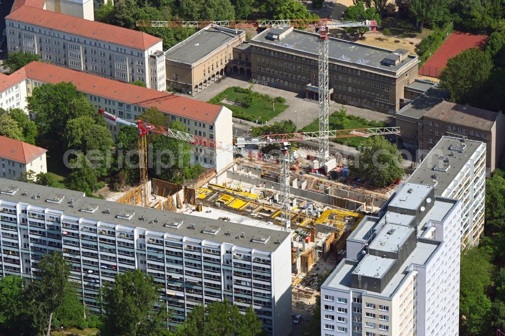 Berlin from the bird's eye view: Construction site for the multi-family residential building The Franz Franz-Mehring-Platz in the district Friedrichshain in Berlin, Germany