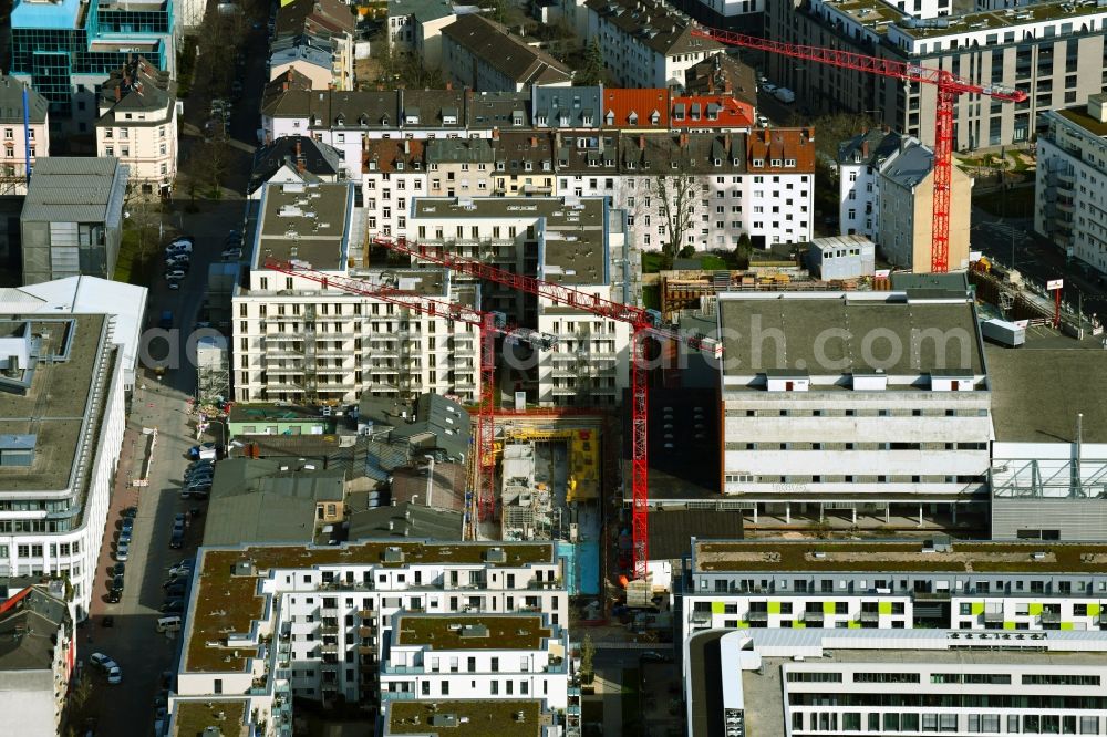 Frankfurt am Main from the bird's eye view: Construction site for the multi-family residential building GALLUS RESIDENCE on Lahnstrasse in the district Gallus in Frankfurt in the state Hesse, Germany