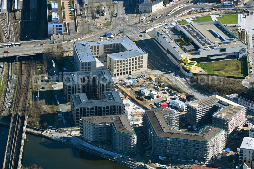 Aerial photograph Potsdam - Construction site for the multi-family residential building Havel Quartier Potsdam in Potsdam in the state Brandenburg, Germany