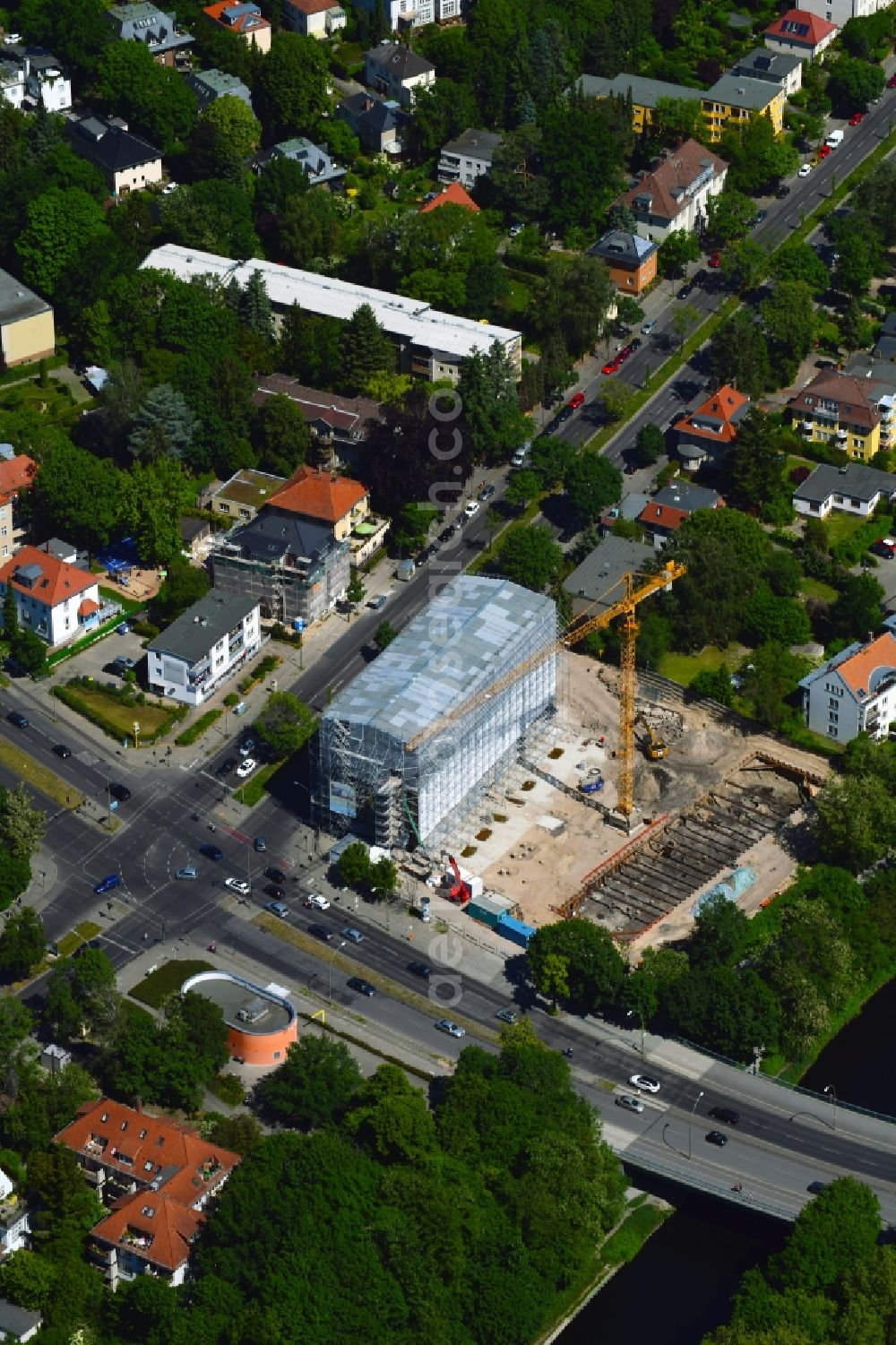 Aerial image Berlin - Construction site for the multi-family residential building on Hindenburgdamm corner Koenigsberger Strasse in the district Lichterfelde in Berlin, Germany