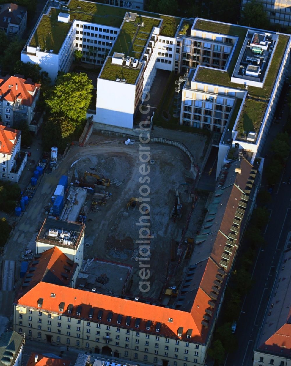 München from the bird's eye view: Construction site for the multi-family residential building on Katharina-von-Bora-Strasse - Karlstrasse in the district Maxvorstadt in Munich in the state Bavaria, Germany