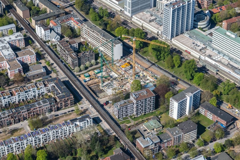 Aerial image Hamburg - Construction site for the multi-family residential building Leo-Leistikow-Quartier on Leo-Leistikow-Allee corner Oberaltenallee in the district Barmbek-Sued in Hamburg, Germany