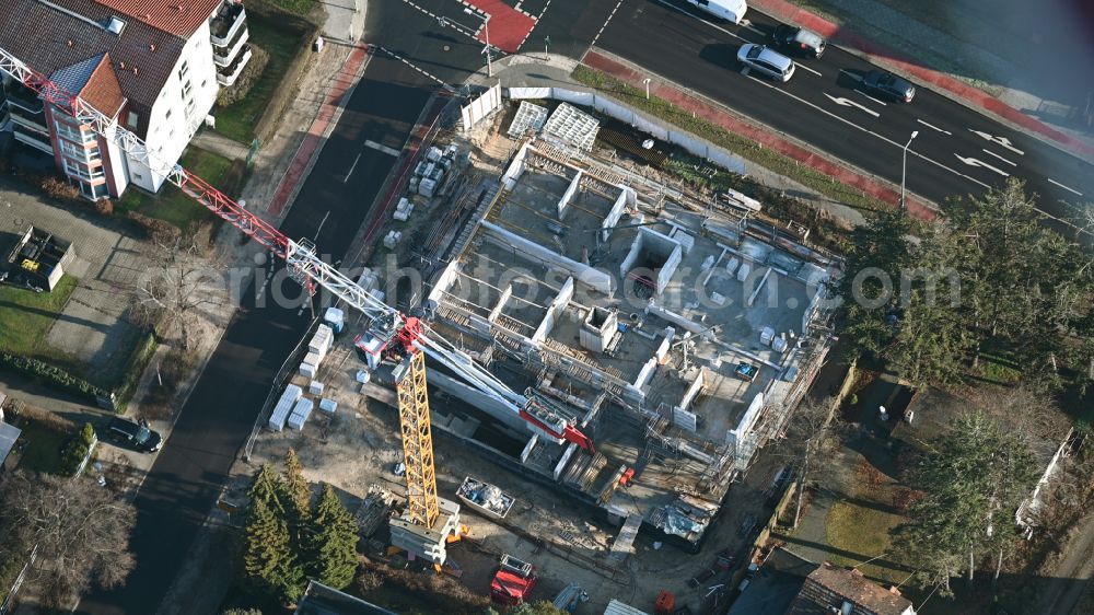 Berlin from above - Construction site for the multi-family residential building on Lindenstrasse in the district Kaulsdorf in Berlin, Germany