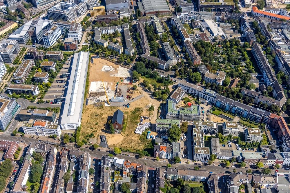 Aerial photograph Düsseldorf - Construction site for the multi-family residential building of maxfrei Quartier between Ulmenstrasse - Metzer Strasse - Rheinmetall-Allee in Duesseldorf at Ruhrgebiet in the state North Rhine-Westphalia, Germany