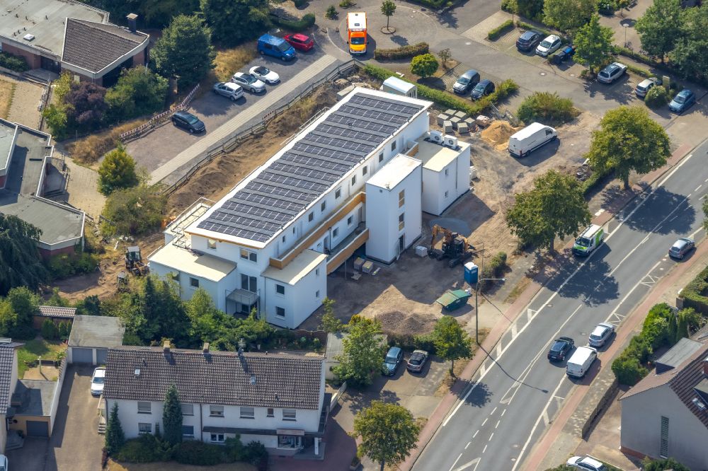 Aerial image Hamm - Construction site for the multi-family residential building eines Mehrgenerationenhaus on street Alter Uentroper Weg in Hamm at Ruhrgebiet in the state North Rhine-Westphalia, Germany