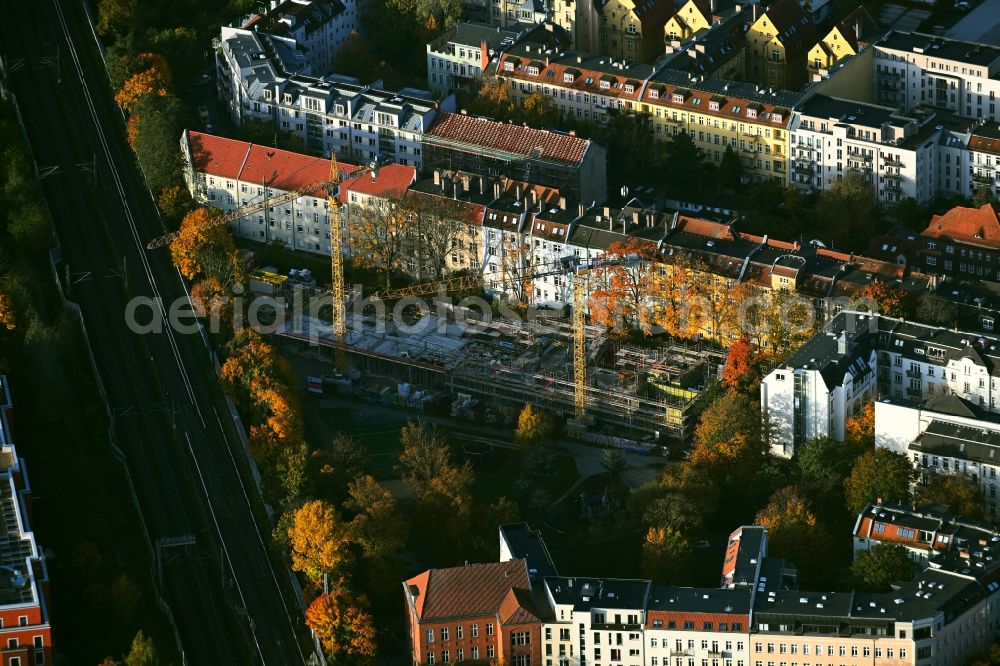 Berlin from above - Construction site for the multi-family residential building Muehlenstrasse - Florapromenade in the district Pankow in Berlin, Germany