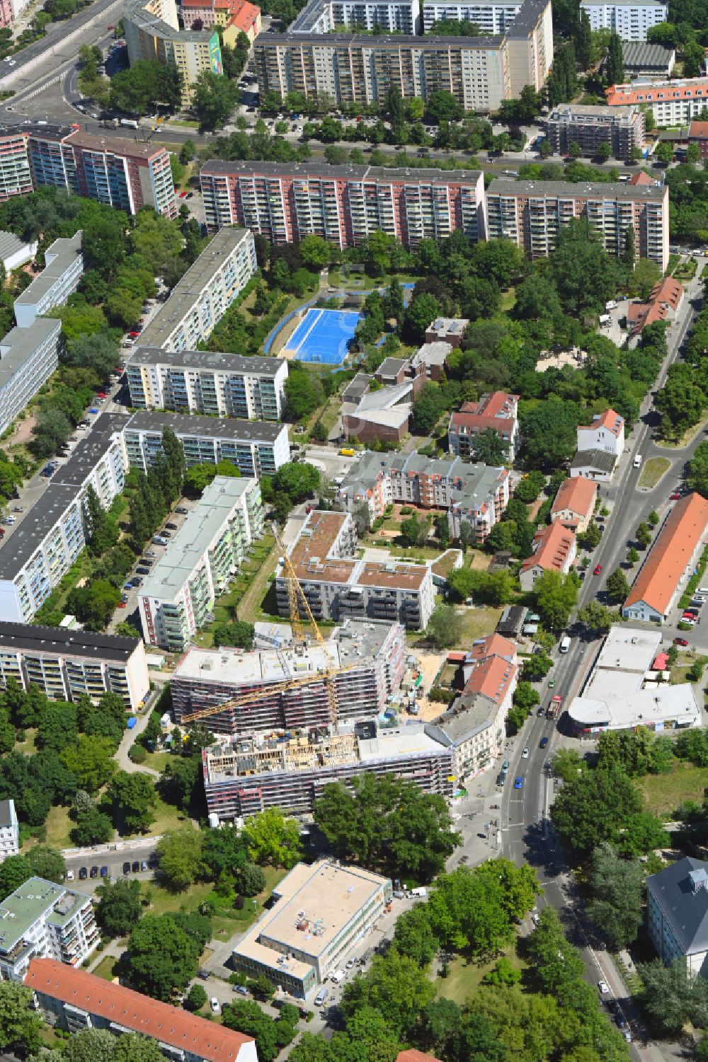 Aerial image Berlin - Construction site for the multi-family residential building on Einbecker Strasse in the district Friedrichsfelde in Berlin, Germany