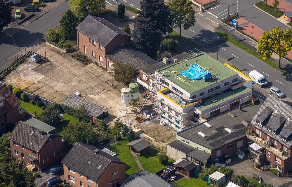 Aerial photograph Hamm - Construction site for the multi-family residential building on street Ahlener Strasse in the district Heessen in Hamm at Ruhrgebiet in the state North Rhine-Westphalia, Germany