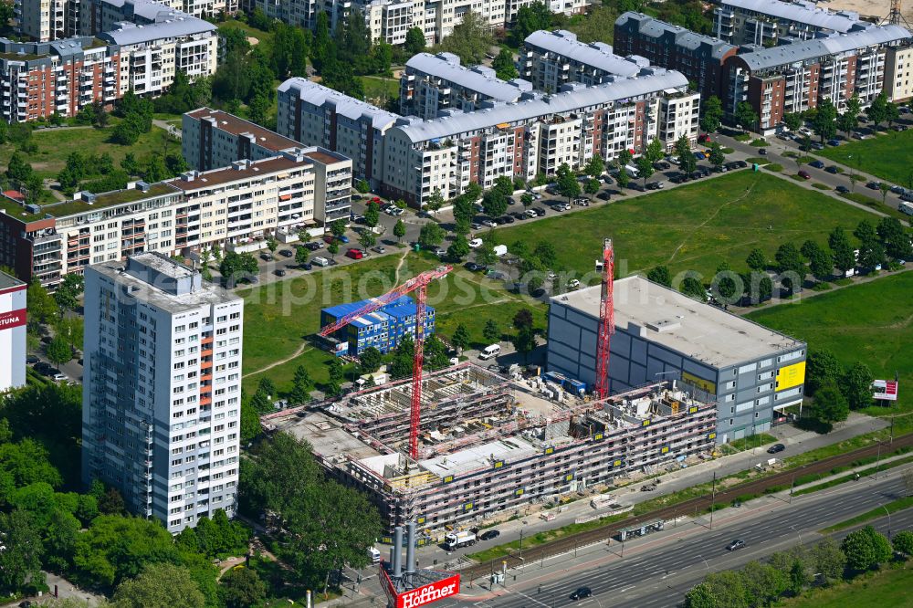 Aerial image Berlin - Construction site for the multi-family residential building on street Arendsweg - Heldburger Strasse - Landsberger Allee in the district Hohenschoenhausen in Berlin, Germany