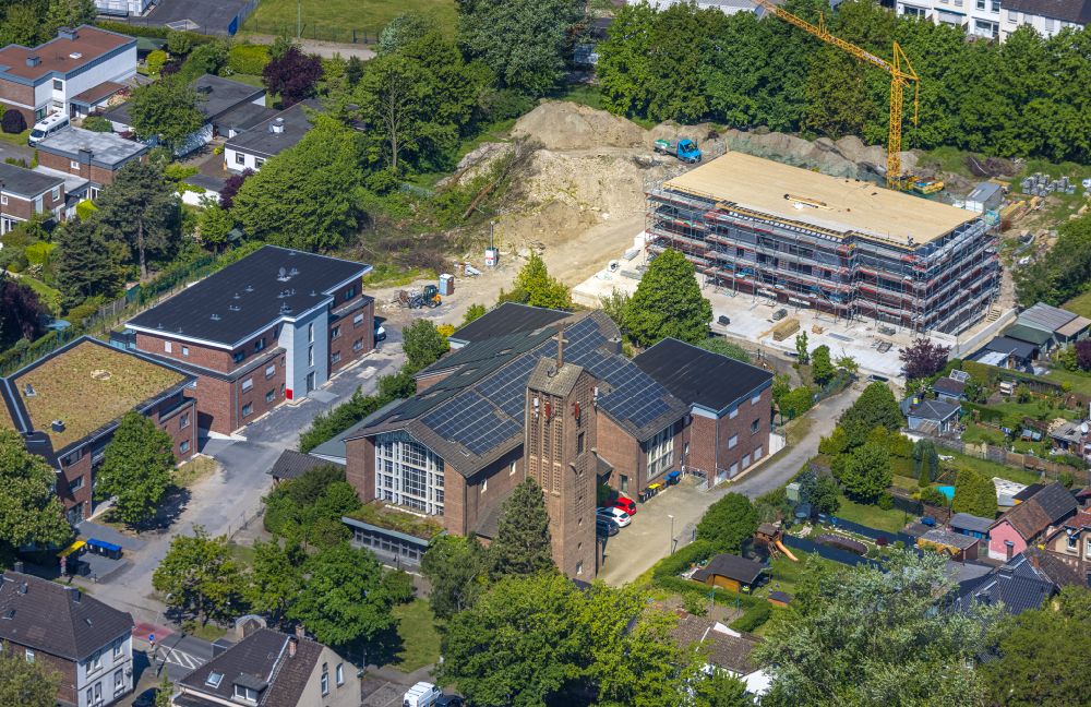 Bottrop from the bird's eye view: Construction site for the multi-family residential building on street Eichenstrasse in the district Stadtmitte in Bottrop at Ruhrgebiet in the state North Rhine-Westphalia, Germany