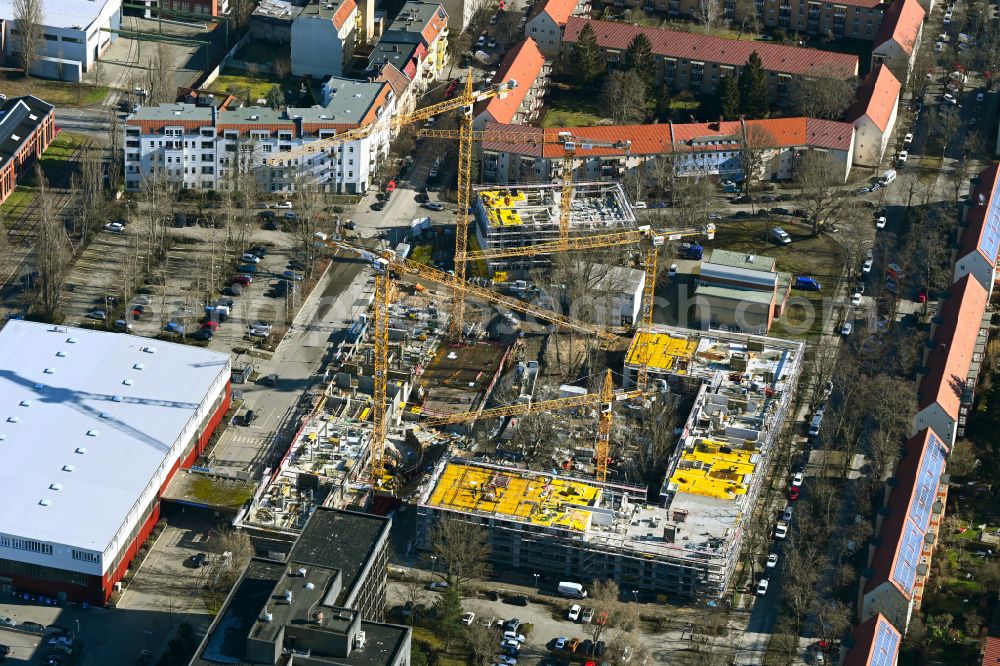 Aerial image Berlin - Construction site for the multi-family residential building on street Biedenkopfer Strasse - Egelstrasseasse in the district Tegel in Berlin, Germany