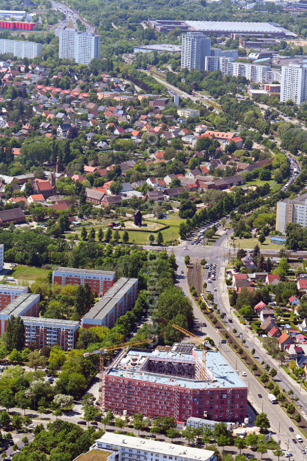Berlin from the bird's eye view: Construction site for the multi-family residential building Poehlbergstrasse - Blumberger Damm - Landsberger Allee in the district Marzahn in Berlin, Germany