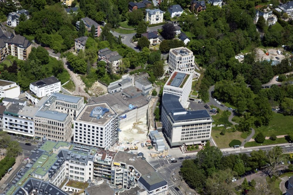 Wiesbaden from above - Construction site for the multi-family residential building Quartier Kureck on Taunustrasse in Wiesbaden in the state Hesse, Germany