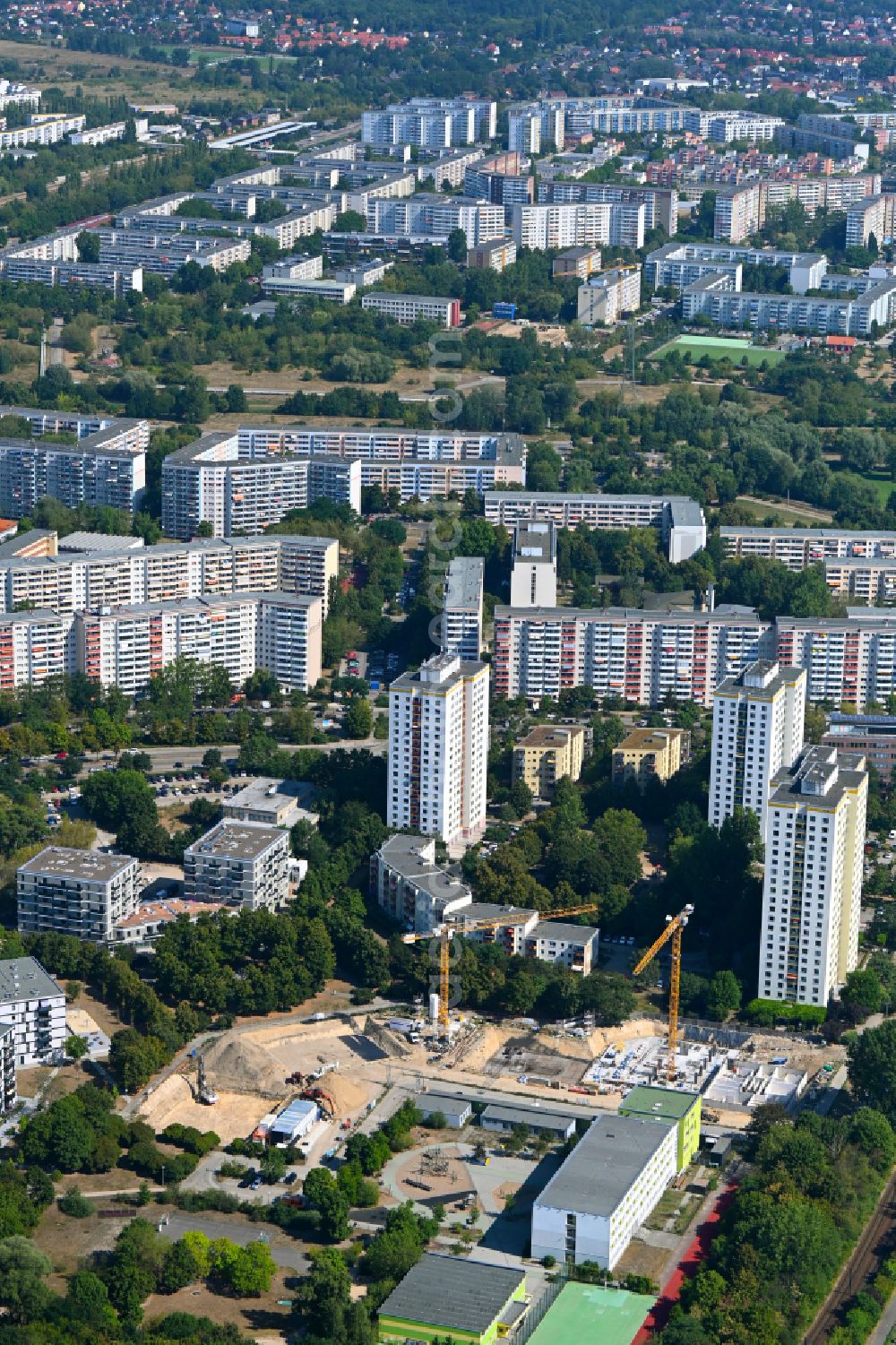 Aerial photograph Berlin - Construction site for the multi-family residential building Suedliche Ringkolonnaden on street Max-Herrmann-Strasse in the district Marzahn in Berlin, Germany