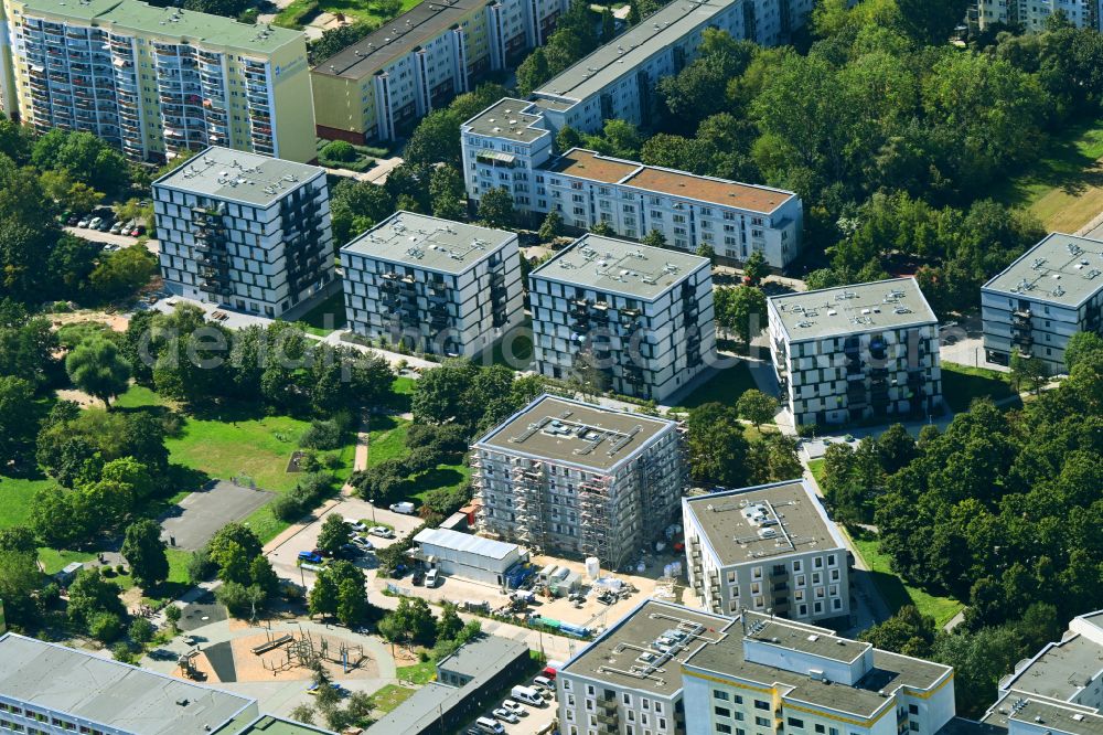 Aerial image Berlin - Construction site for the multi-family residential building Suedliche Ringkolonnaden on street Max-Herrmann-Strasse in the district Marzahn in Berlin, Germany
