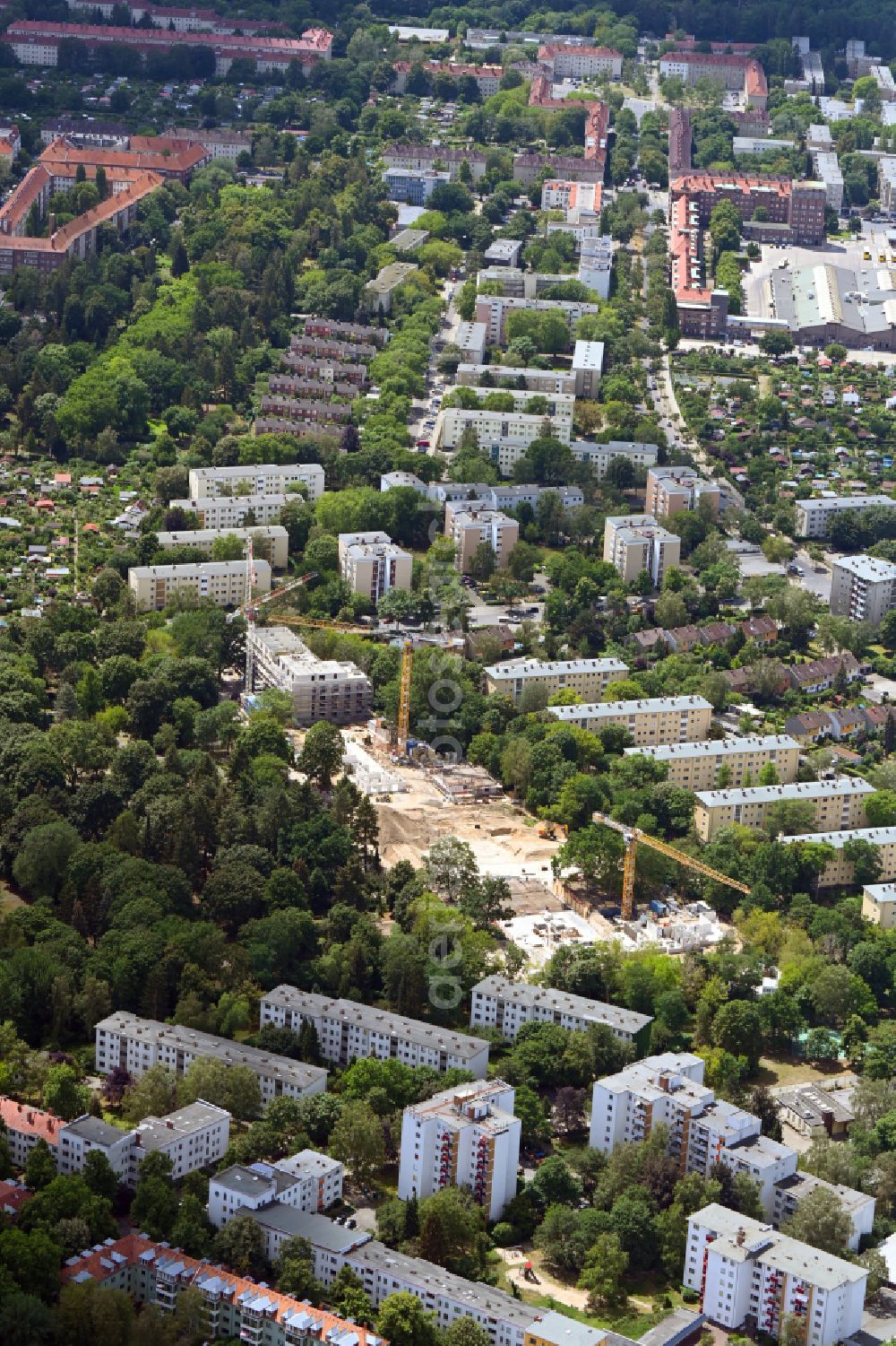 Berlin from above - Construction site for the multi-family residential building in Septimer Viertel on street Septimerstrasse in the district Reinickendorf in Berlin, Germany