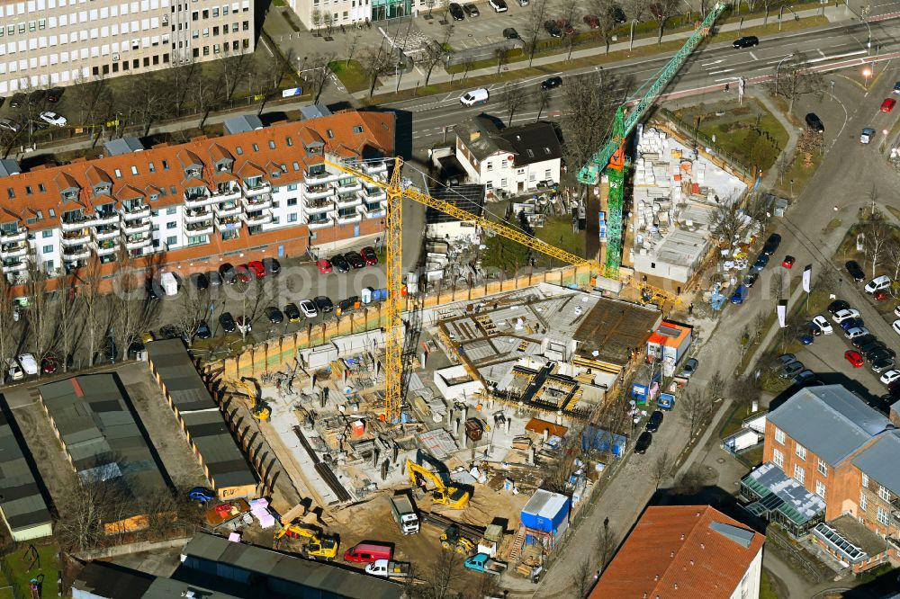 Teltow from the bird's eye view: Construction site for the multi-family residential building on street Elbestrasse in Teltow in the state Brandenburg, Germany