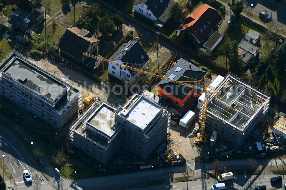 Berlin from the bird's eye view: Construction site for the multi-family residential building on Strasse Wuhletal - Am Brodersengarten in the district Biesdorf in Berlin, Germany