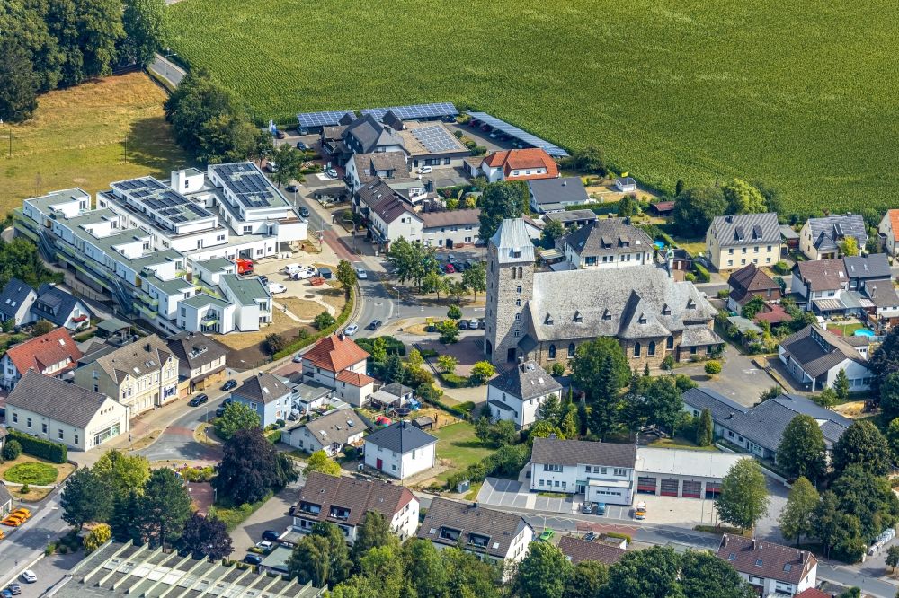 Aerial photograph Menden (Sauerland) - Construction site for the multi-family residential building Wohnpark Holzener Heide on Heidestrasse in Menden (Sauerland) in the state North Rhine-Westphalia, Germany