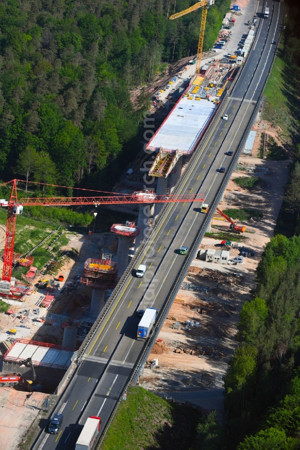 Aerial image Burghaun - Construction site for the rehabilitation and repair of the motorway bridge construction Talbruecke Langenschwarz of BAB E45 - A7 in the district Grossenmoor in Burghaun in the state Hesse, Germany
