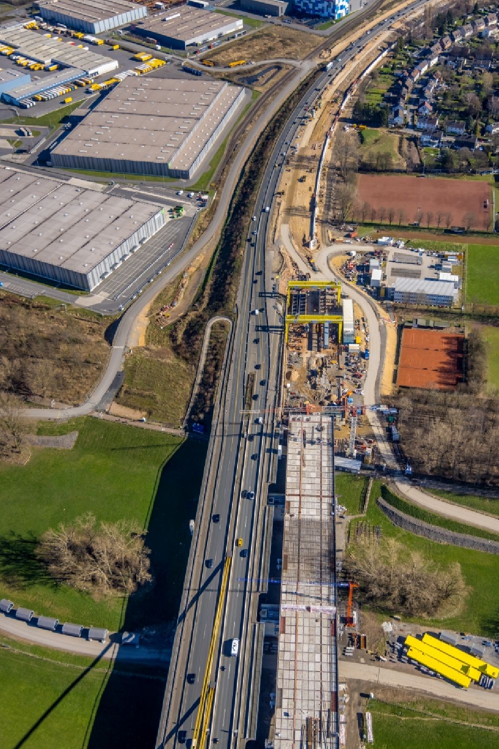 Aerial image Duisburg - Construction site for the rehabilitation and repair of the motorway bridge construction Rheinbruecke Duisburg-Neuenkamp in the district Kasslerfeld in Duisburg at Ruhrgebiet in the state North Rhine-Westphalia, Germany