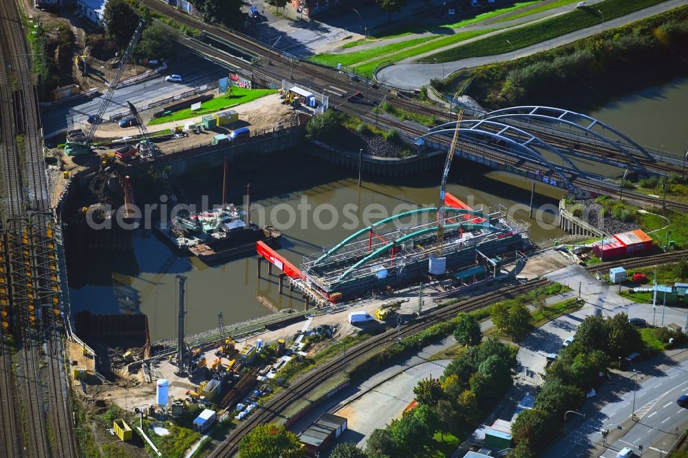 Hamburg from above - Construction site for the rehabilitation and repair of the bridge construction Veddelkanalbruecke An of Mueggenburger Durchfahrt in the district Kleiner Grasbrook in Hamburg, Germany