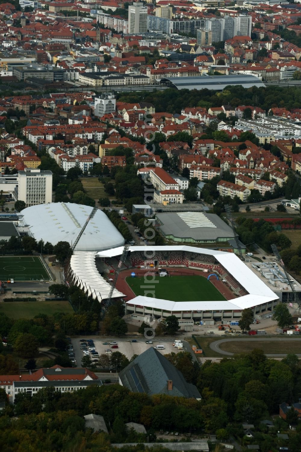 Erfurt from above - Site for the reconstruction of the Arena stadium Steigerwaldstadion in Erfurt in Thuringia. The construction company Koester GmbH build after drafts of Architetur HPP Hentrich-Petschnigg & Partner GmbH + Co. KG a modern grandstand and sports facilities